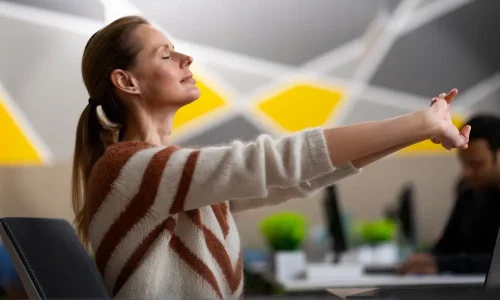 wsi imageoptim 0 Ofis Çalişanlari için Kolay Yoga Hareketleri min